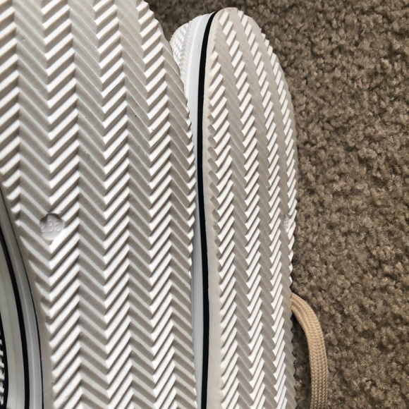 Shoes - Picture 8 of 8